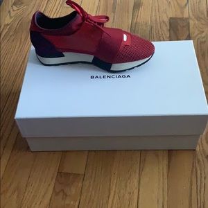 Balencia runners. Dust bag and box available TRADE